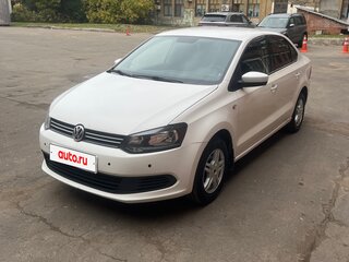 2013 Volkswagen Polo V, белый, 715000 рублей, вид 1