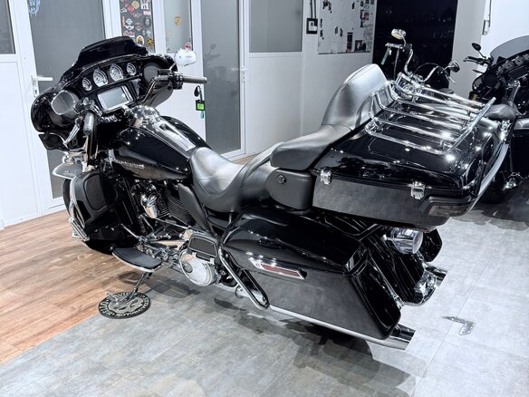 2018 Harley-Davidson Electra Glide, чёрный, 1799000 рублей - вид 6