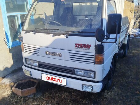 1992 Mazda Titan, белый, 1300000 рублей, вид 2