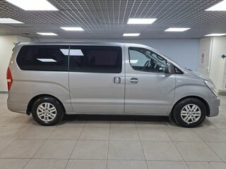2018 Hyundai Grand Starex I Рестайлинг, серый, 2279000 рублей, вид 4