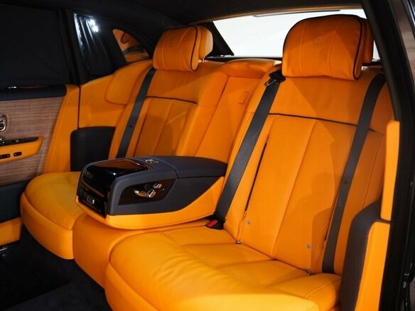 2025 Rolls-Royce Phantom Extended VIII Рестайлинг (Series II), чёрный, 89000000 рублей - вид 22