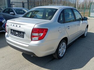 2026 Lada (ВАЗ) Granta I Рестайлинг, серебристый, 1114000 рублей, вид 5