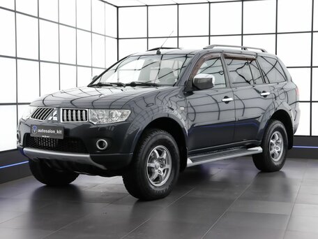 Mitsubishi Pajero Sport II