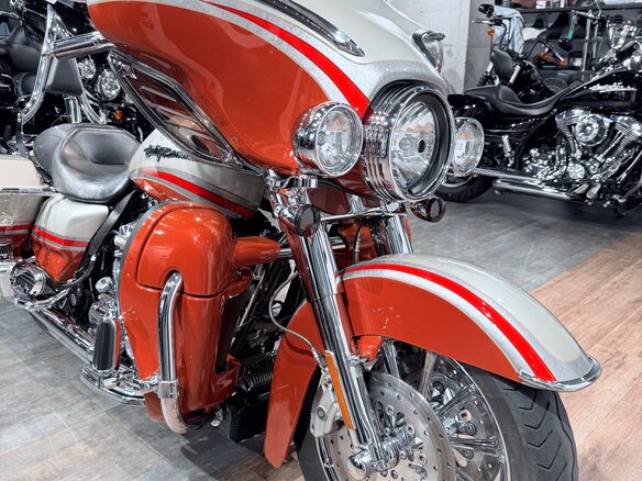 2009 Harley-Davidson CVO Street Glide, оранжевый, 1299000 рублей - вид 10
