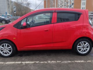 2011 Chevrolet Spark III, красный, 600000 рублей, вид 5