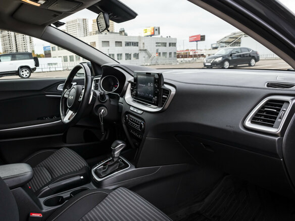 2021 Kia Ceed III Рестайлинг, серый, 2449000 рублей - вид 14