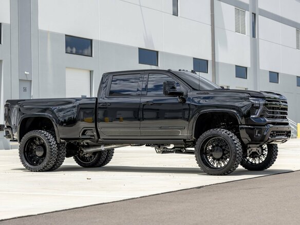 2026 Chevrolet Silverado, чёрный, 17460000 рублей - вид 10