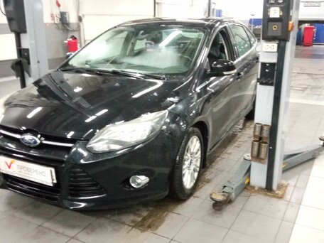 2013 Ford Focus III, чёрный, 699000 рублей, вид 1