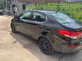 2015 Kia Rio III Рестайлинг, чёрный, 620000 рублей - вид 3