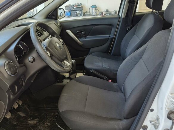 2017 Renault Sandero II, белый, 650000 рублей - вид 6