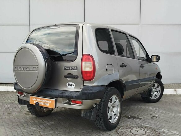 2008 Chevrolet Niva I, серый, 255000 рублей - вид 4