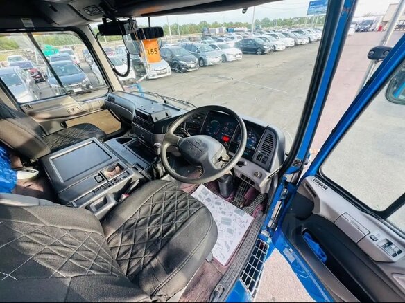 1993 Hino Profia, синий, 1550000 рублей - вид 6