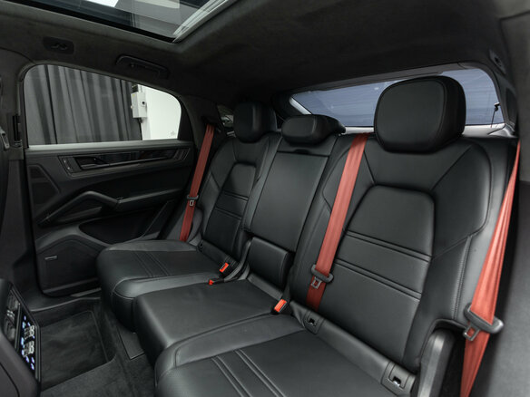 2025 Porsche Cayenne GTS Coupé III Рестайлинг, серый, 20290000 рублей - вид 24