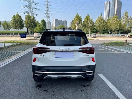 2021 Kia KX3, белый, 2230000 рублей, вид 5