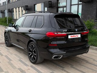 2021 BMW X7 40d I (G07), чёрный, 9000000 рублей, вид 5