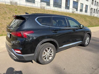 2020 Hyundai Santa Fe IV, чёрный, 2750000 рублей, вид 5