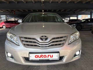 2010 Toyota Camry VI (XV40) Рестайлинг, серебристый, 1400000 рублей, вид 1
