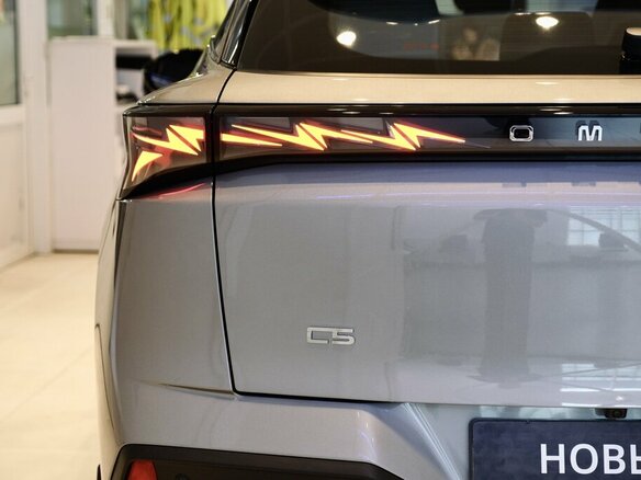 2026 Omoda C5 II, серебристый - вид 5