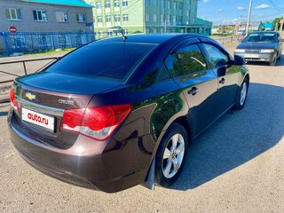 2013 Chevrolet Cruze I Рестайлинг, коричневый, 820000 рублей, вид 3