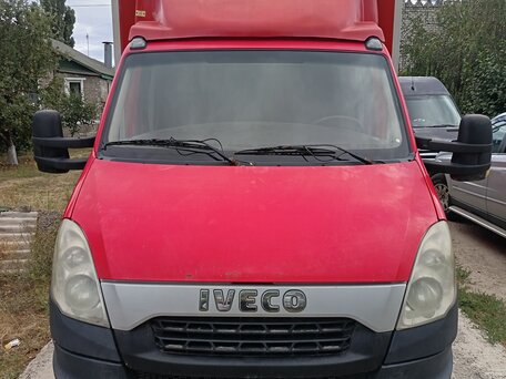 2014 Iveco Daily, красный, 999000 рублей, вид 1