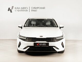 2021 Kia K5 III, белый, 2425000 рублей, вид 2