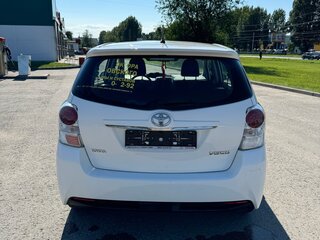 2015 Toyota Verso I Рестайлинг, белый, 2000000 рублей, вид 5