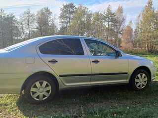 2011 Skoda Octavia II (A5) Рестайлинг, серебристый, 750000 рублей, вид 5