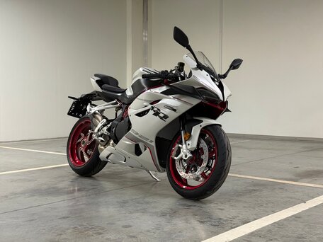 2026 QJMotor SRK 921 RR, чёрный, 1200000 рублей, вид 2
