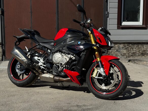 2018 BMW S 1000 R, красный, 1200000 рублей - вид 1