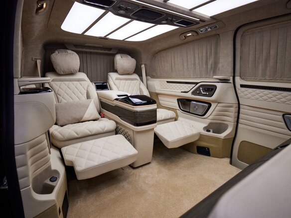2026 Mercedes-Benz V-Класс Extra Long 300 d экстра длинный III (W447) Рестайлинг 2, чёрный, 37900000 рублей - вид 18