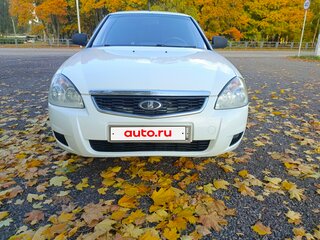 2015 Lada (ВАЗ) Priora I Рестайлинг, белый, 540000 рублей, вид 1