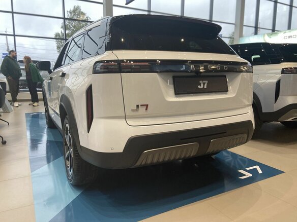 2026 Jaecoo J7 I Рестайлинг, белый, 3409000 рублей - вид 7