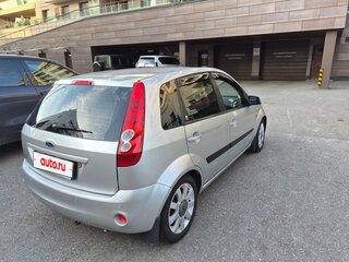 2007 Ford Fiesta Mk5, серебристый, 630000 рублей, вид 4