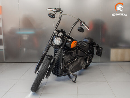 2022 Harley-Davidson Street Bob, чёрный, 1065532 рублей, вид 3