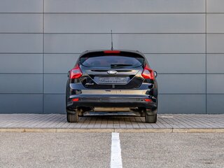 2013 Ford Focus III, чёрный, 855000 рублей, вид 5