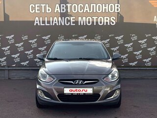 2013 Hyundai Solaris I, серый, 689000 рублей, вид 2