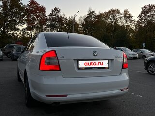 2011 Skoda Octavia II (A5) Рестайлинг, белый, 625000 рублей, вид 5