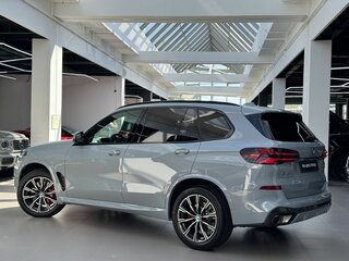 2026 BMW X5 40i IV (G05/G18) Рестайлинг, серый, 13170000 рублей, вид 5