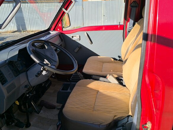 2006 FAW 6350, красный, 350000 рублей - вид 8