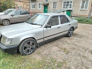 1988 Mercedes-Benz W124 260, серый, 150000 рублей, вид 3