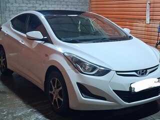 2015 Hyundai Elantra V (MD) Рестайлинг, белый, 1300000 рублей, вид 1