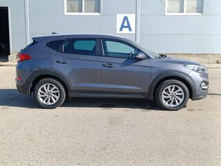 2016 Hyundai Tucson III, серый, 1870000 рублей, вид 4