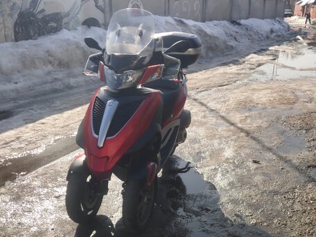 2015 Piaggio MP3, красный, 410000 рублей, вид 4