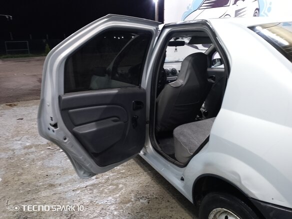 2009 Renault Logan I, серый, 375000 рублей - вид 11