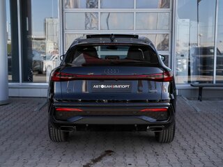 2025 Audi Q5 40 TFSI III (GU), чёрный, 7899900 рублей, вид 4