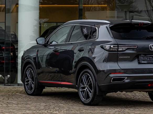 2024 Changan UNI-S I, серый, 1895000 рублей - вид 9