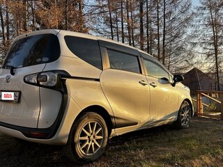 2016 Toyota Sienta II, белый, 1500000 рублей, вид 4