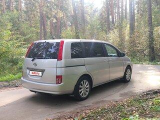 2005 Toyota ISis I, серебристый, 850000 рублей, вид 4