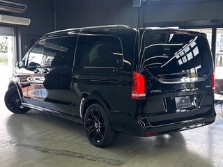 2023 Mercedes-Benz V-Класс Extra Long 220 d экстра длинный III (W447) Рестайлинг 2, чёрный, 6533084 рублей, вид 4