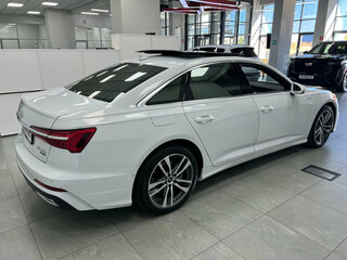 2021 Audi A6 45 TFSI V (C8), белый, 4080000 рублей, вид 5